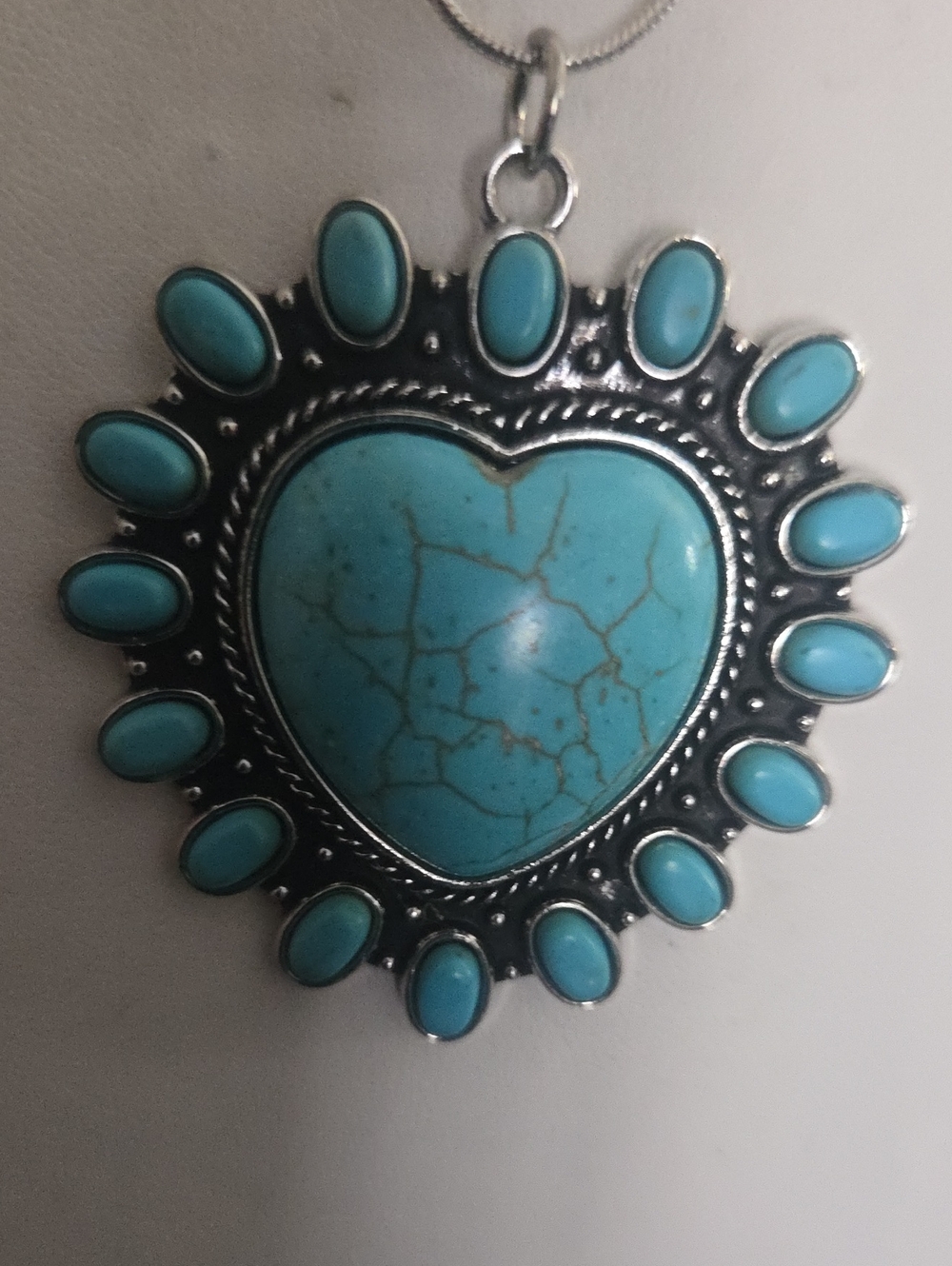 Paparazzi Turquoise Crackle Heart Necklace NWT